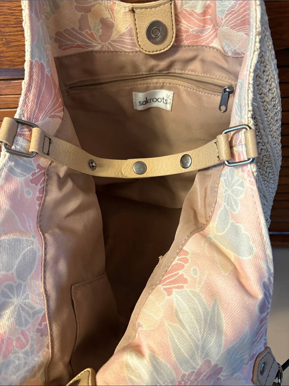 Sakroots Beige Crochet Shoulder Bag with Pastel Floral Panel - Picture 4 of 10
